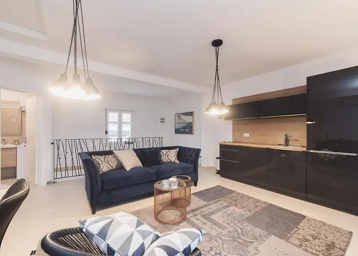 Ema 아파트 자다르